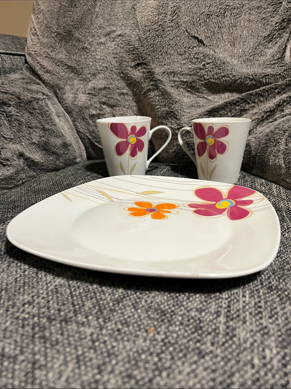 NWT Floral Ceramic Dinner Plate and Mug Set - White with Pink & Orange Flowers